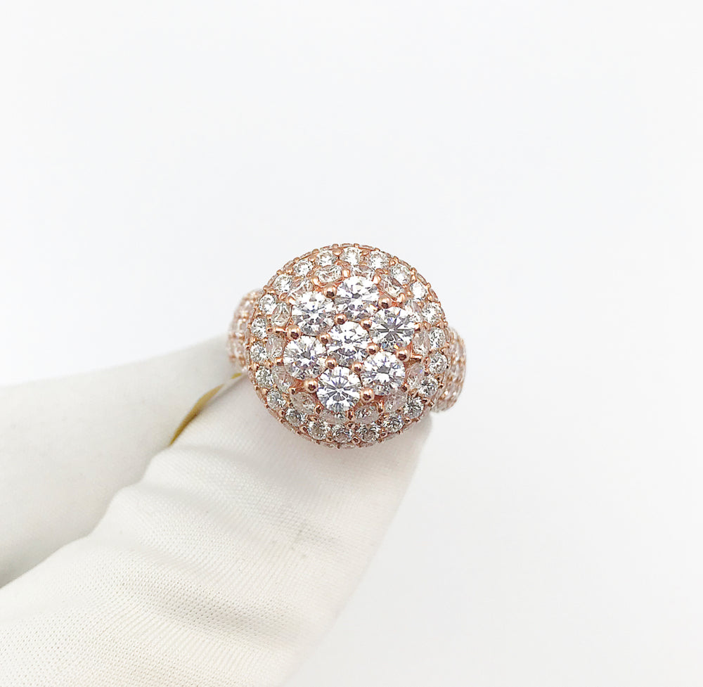 18CT Gents Pinky 8.37CT