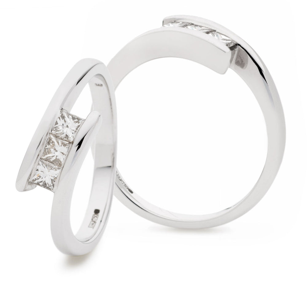 Crossover Ring with Princess Cuts 0.33ct