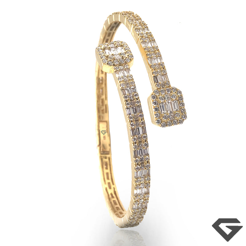 "One" 9ct Baguette Diamond Crossover Bangle set with 8.00ct of F VVS